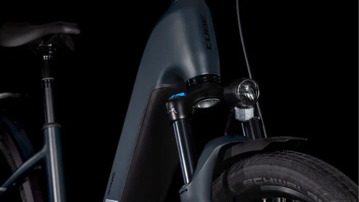 Cube Kathmandu Hybrid Comfort Pro 800 Easy Entry nuit et chrome – Image 7